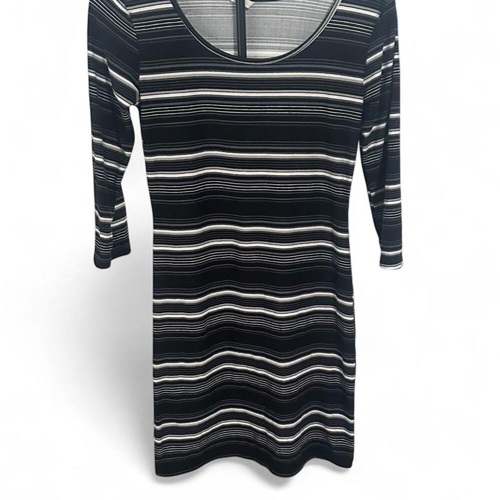 Mudd black and white striped